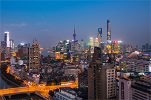 The contrast between the charm of Shanghai at night and during the day The contrast between the charm of Shanghai at night and during the day